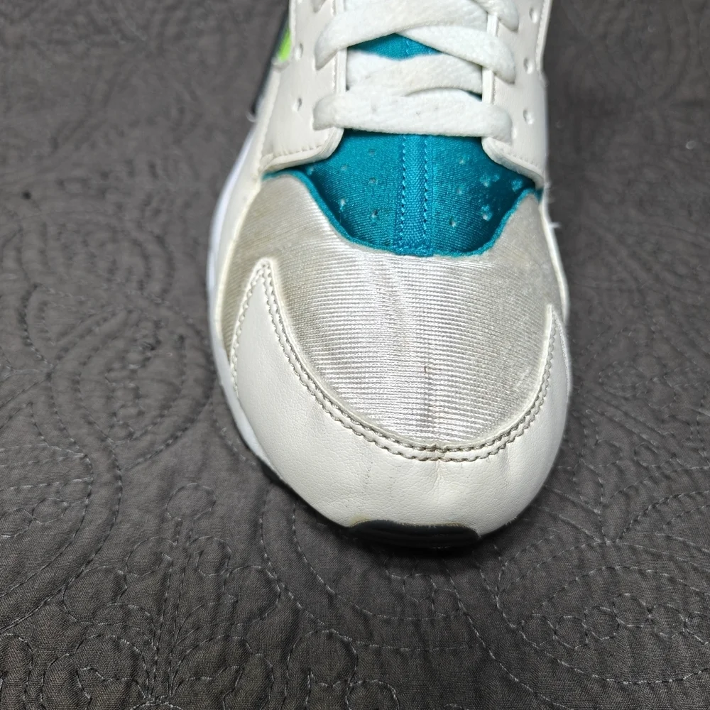 Nike Air Huarache Green White Gray Sneakers Men's Shoes Big Girl Youth Size 7Y